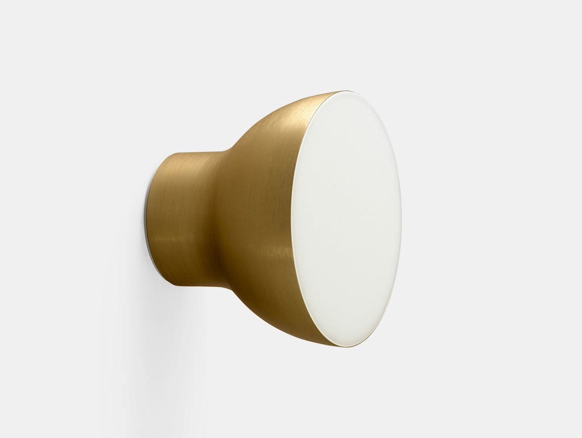 And Tradition Passepartout Wall Light Jh11 Gold Jaime Hayon