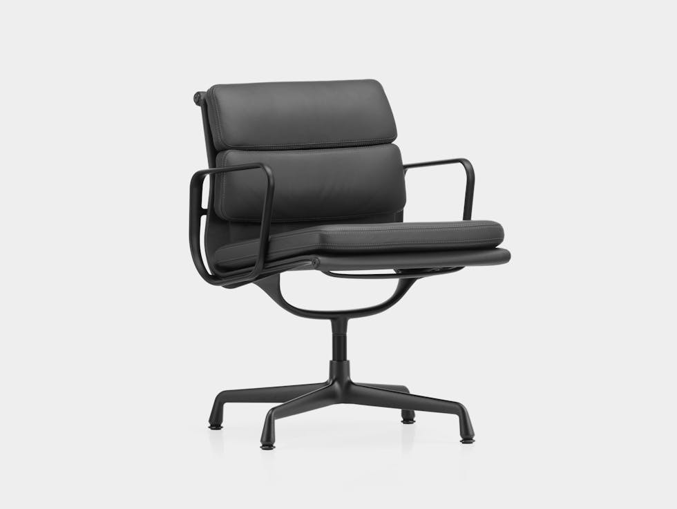 EA208 Soft Pad Group Chair image