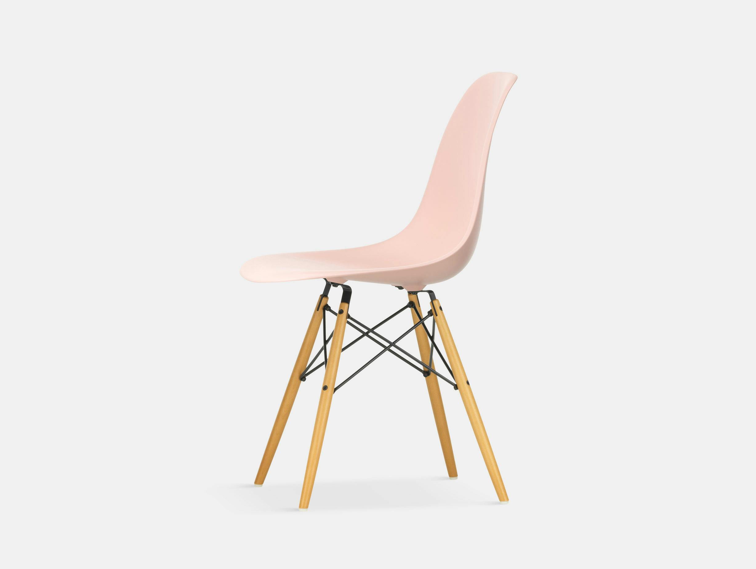 Vitra Eames DSW Plastic Side Chair pale rose golden maple legs