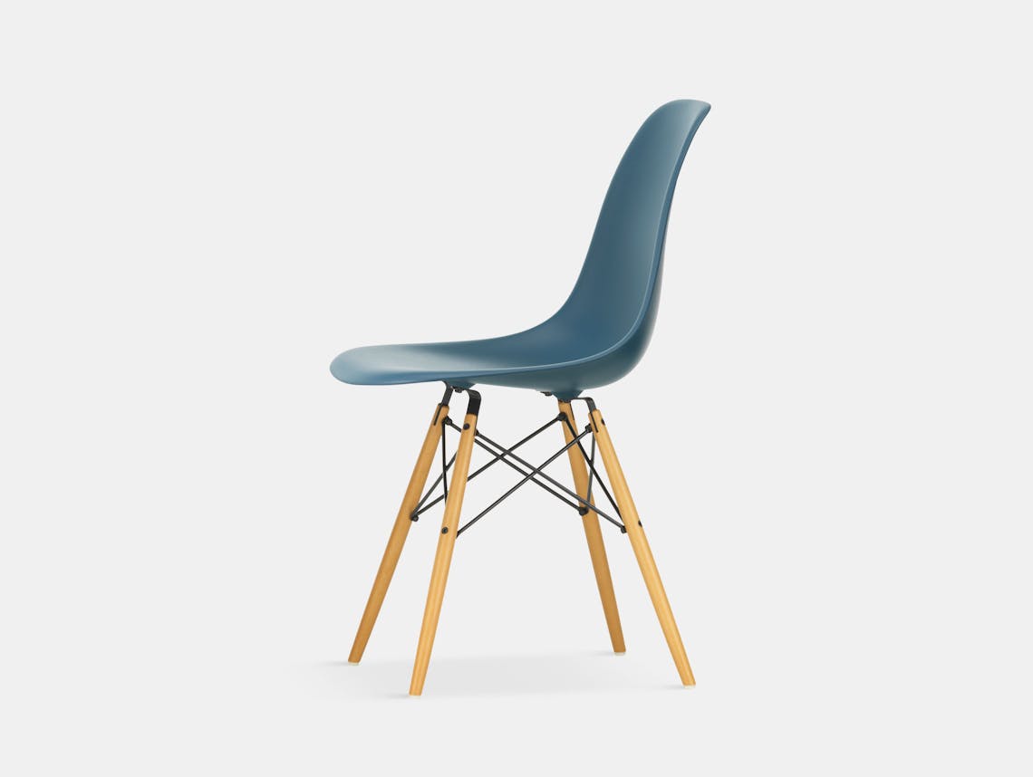 Vitra Eames DSW Plastic Side Chair sea blue golden maple legs