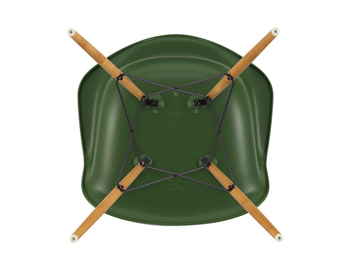 Vitra Eames Plastic Armchair underside DAW forest golden maple legs