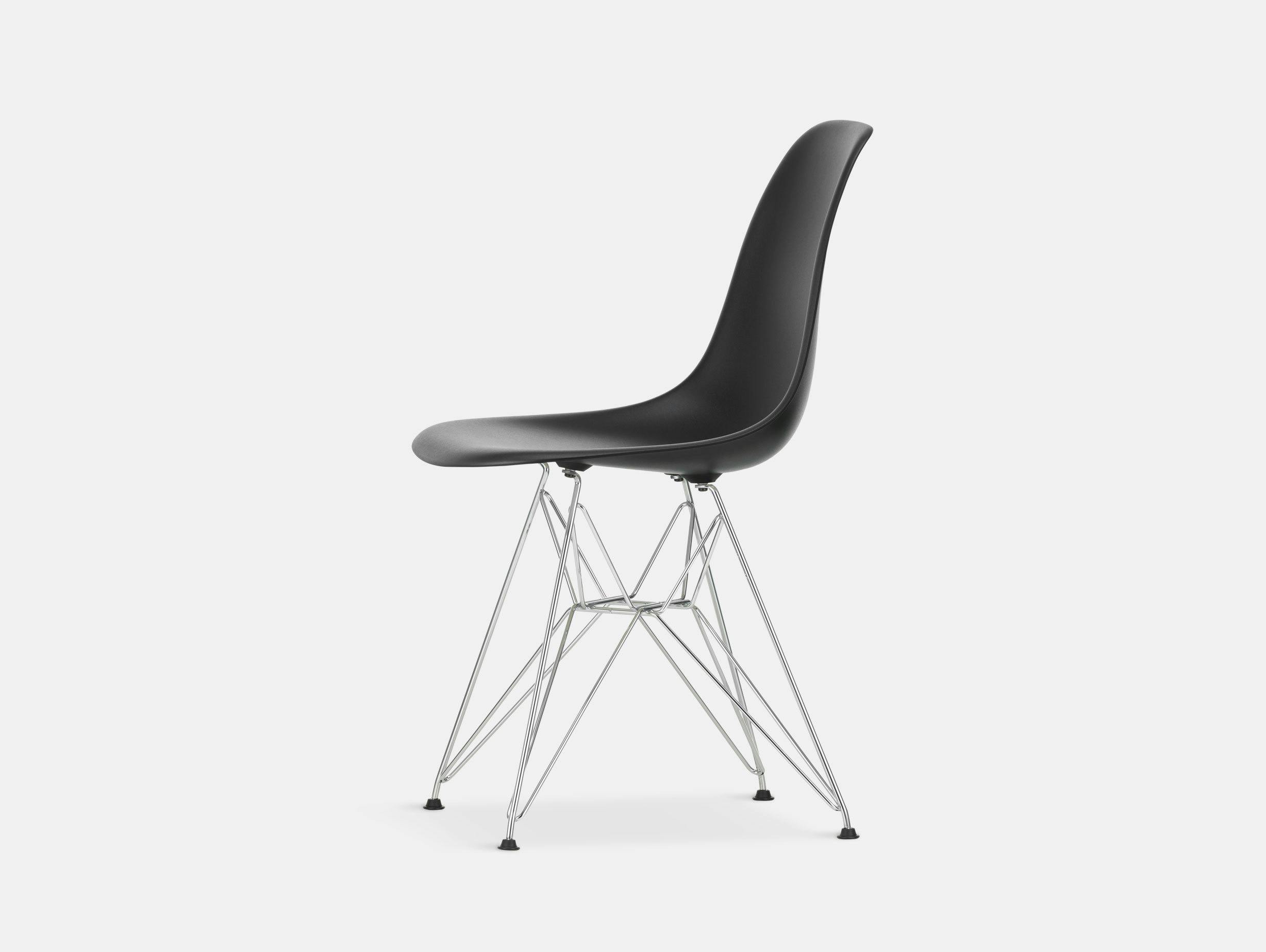 Vitra Eames Plastic Side Chair DSR deep black chrome legs
