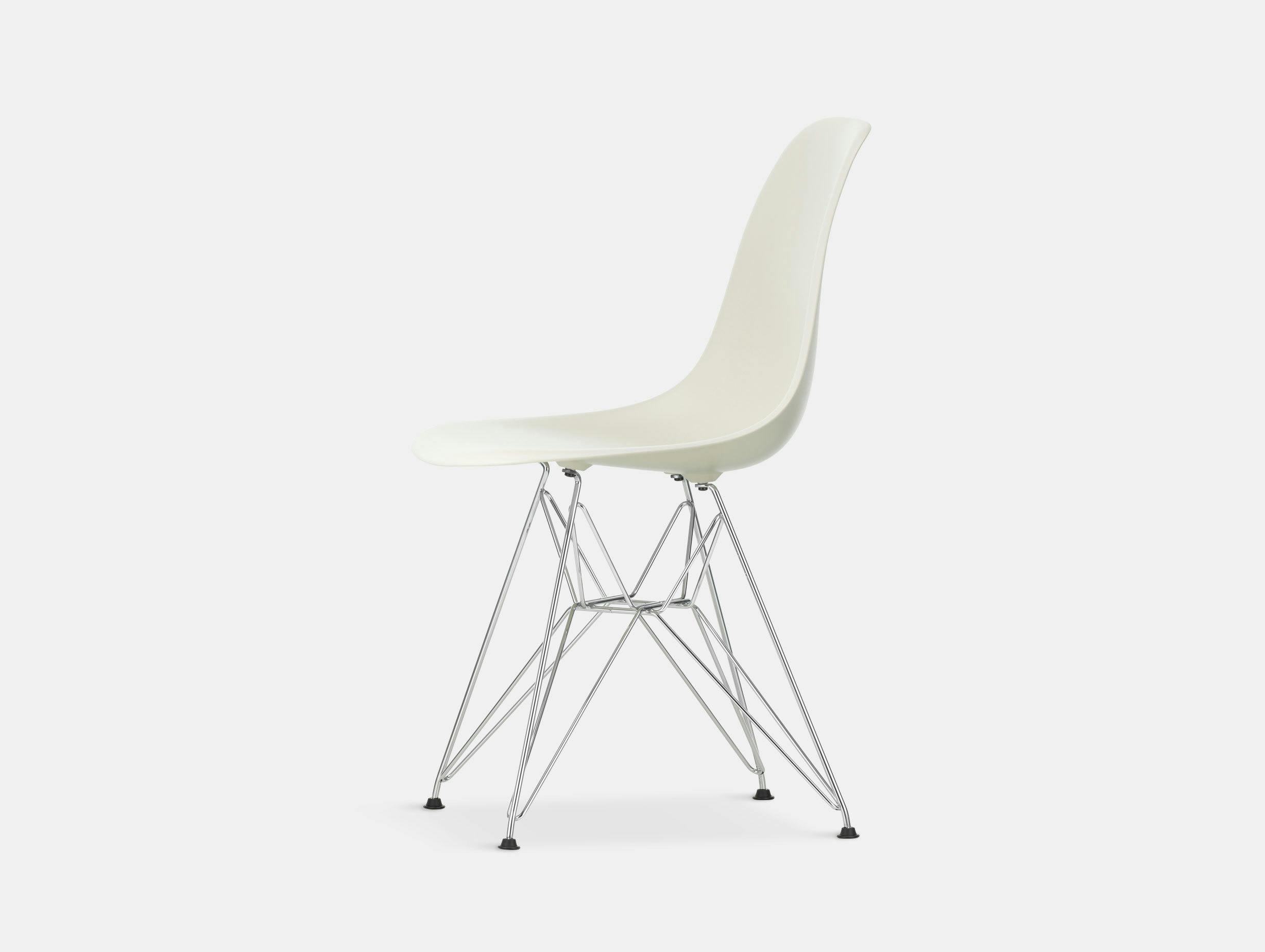 Vitra Eames Plastic Side Chair DSR pebble chrome legs