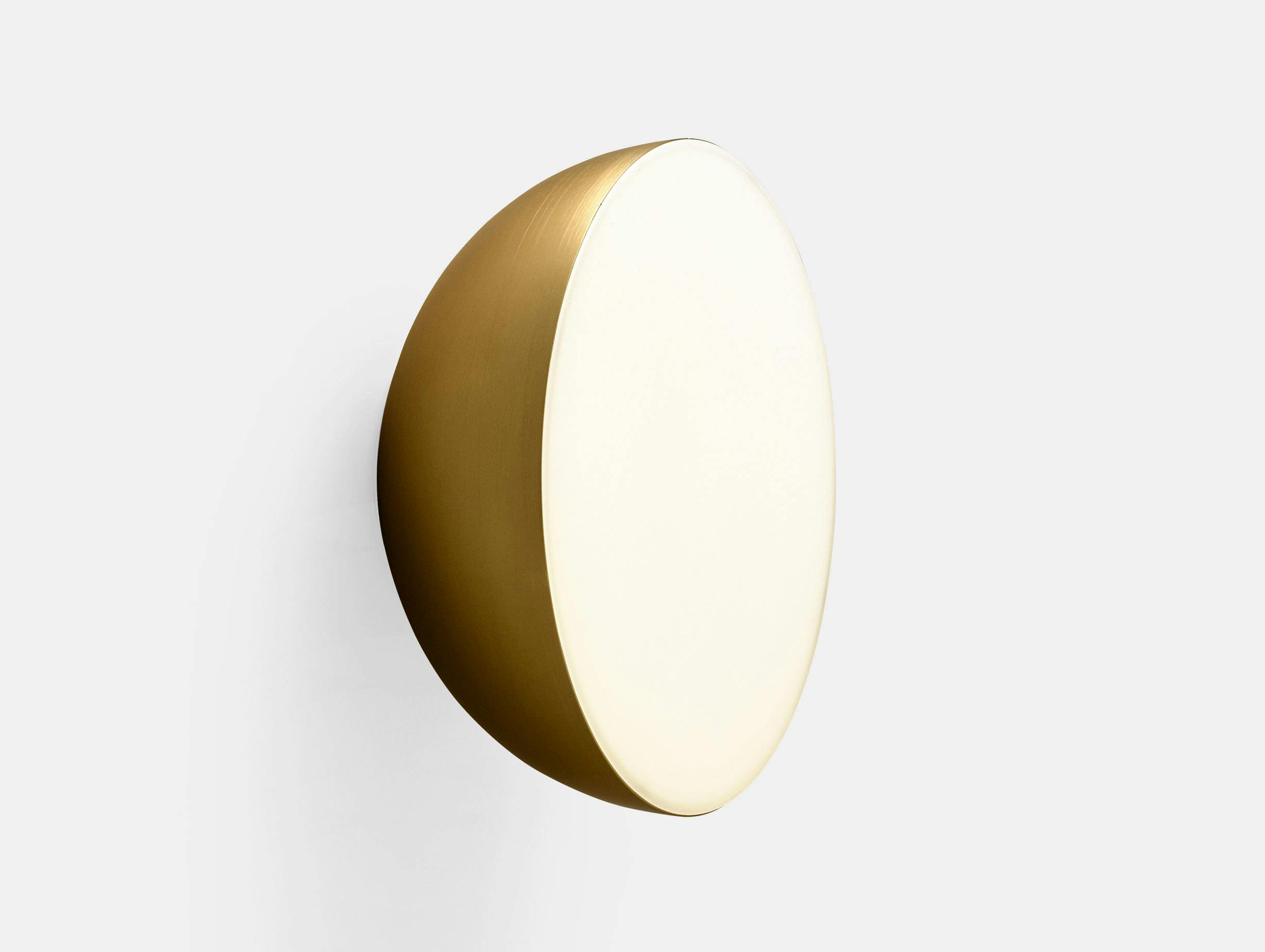 And Tradition Passepartout Wall Light Jh12 Gold Jaime Hayon
