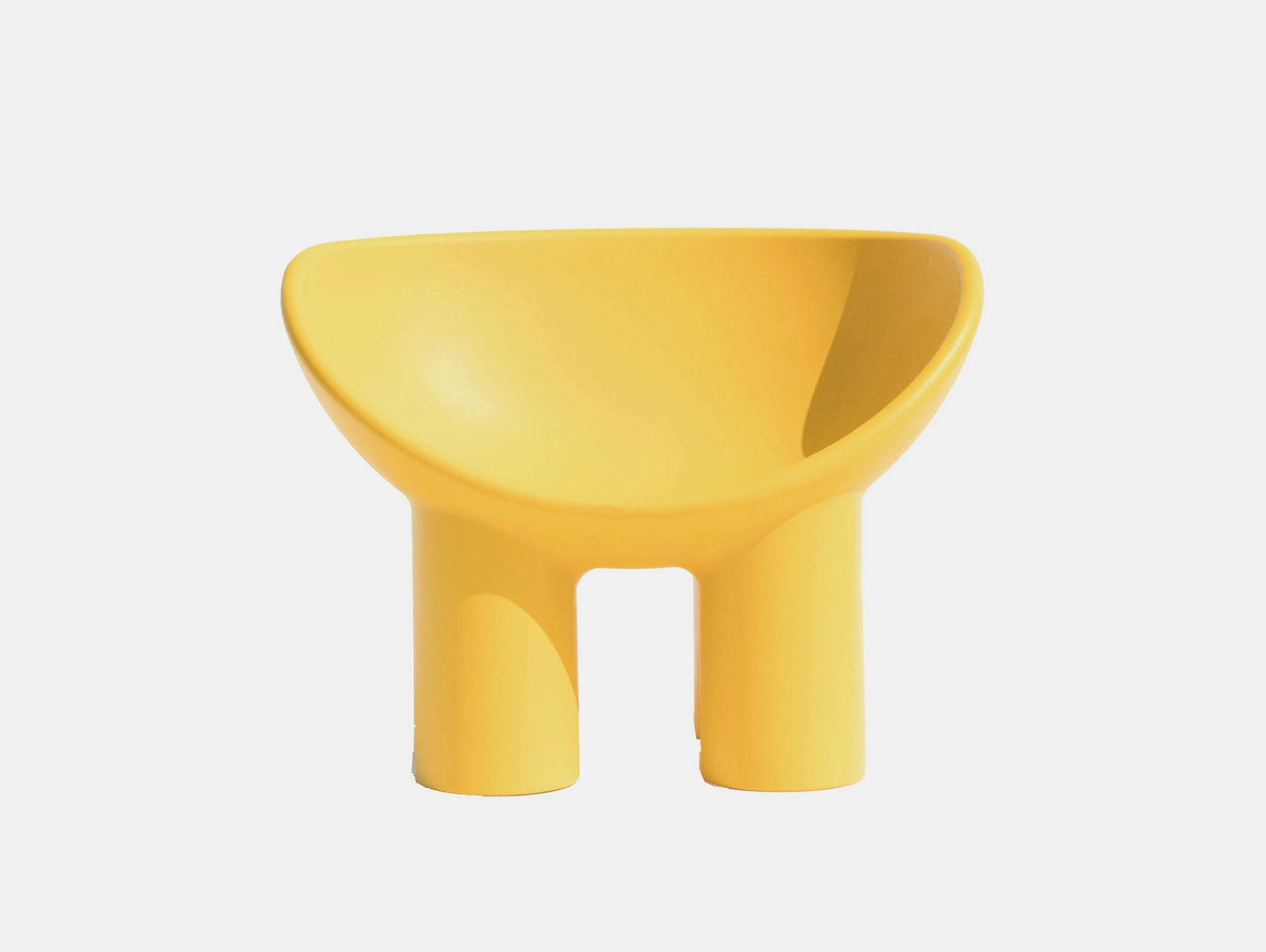 Driade faye toogood roly poly chair outdoor ochre yellow2