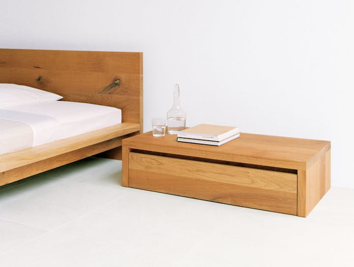 E15 Emil Side Table Mo Bed