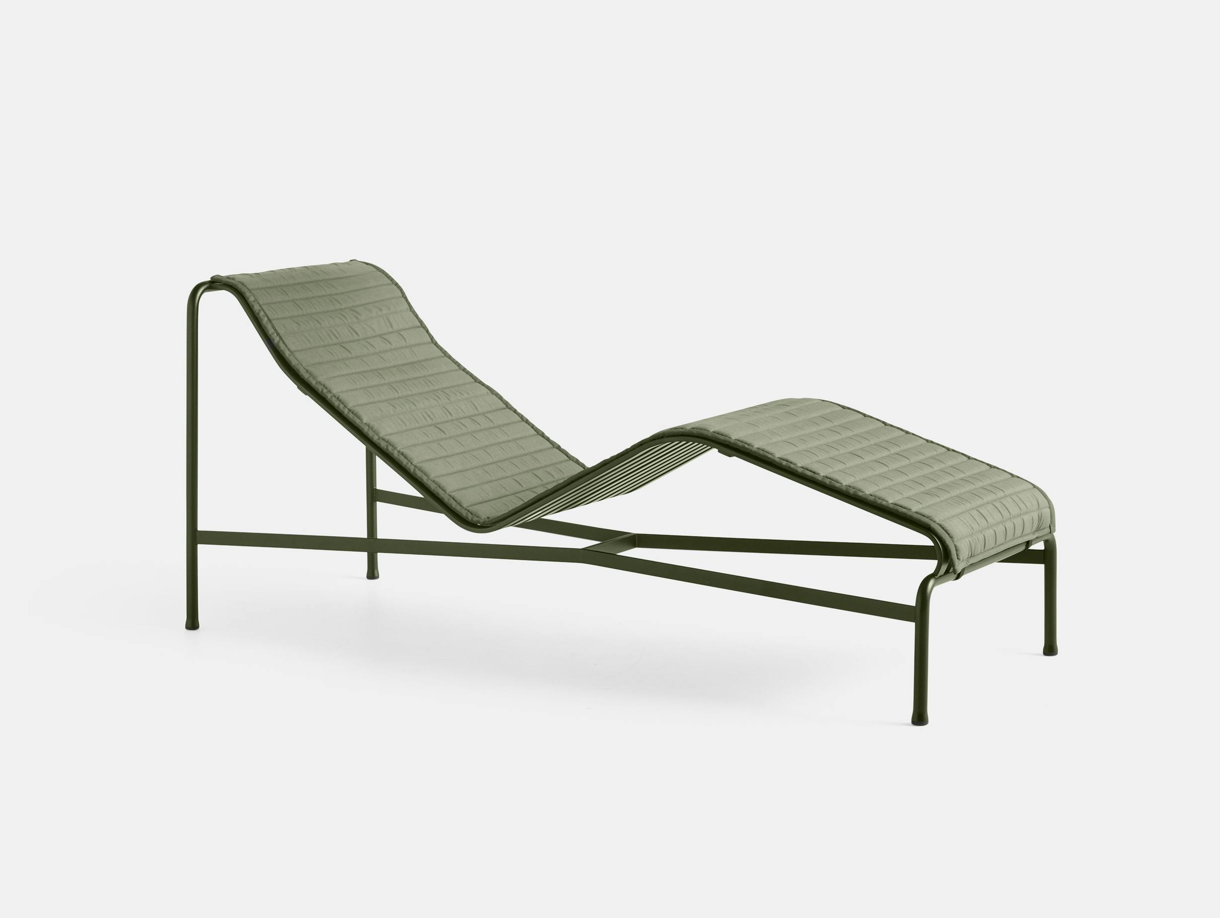 Hay palissade chaise with pad