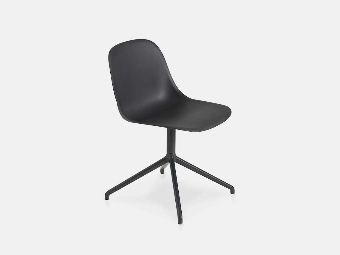 Muuto fiber swivel side chair black
