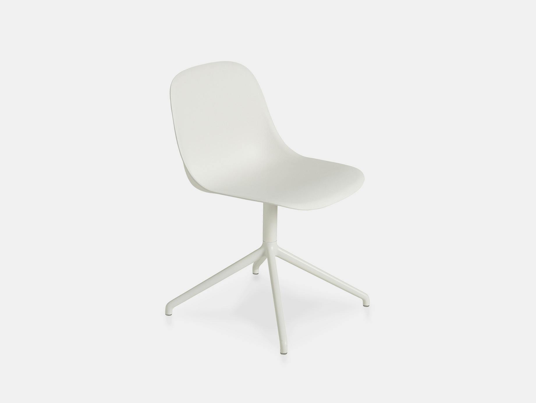 Muuto fiber swivel side chair white