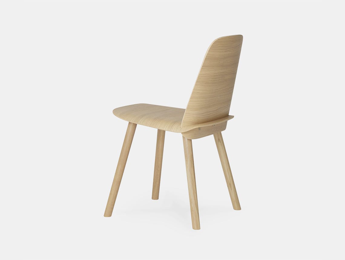Muuto nerd chair natural oak