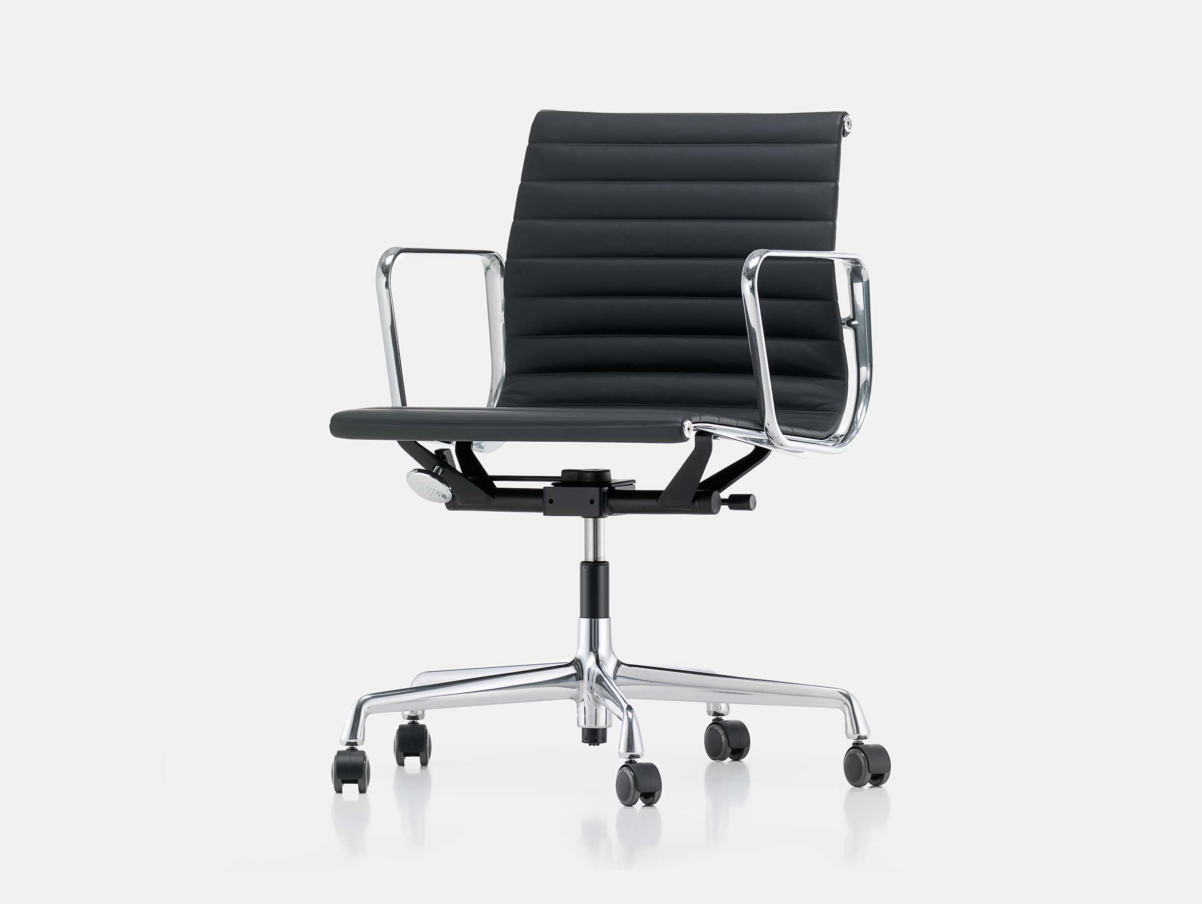 Vitra EA117 Aluminium Group Chair side chrome black Charles and Ray Eames