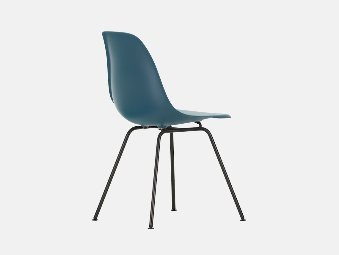Vitra Eames DSX Plastic Chair 83 sea blue Blk