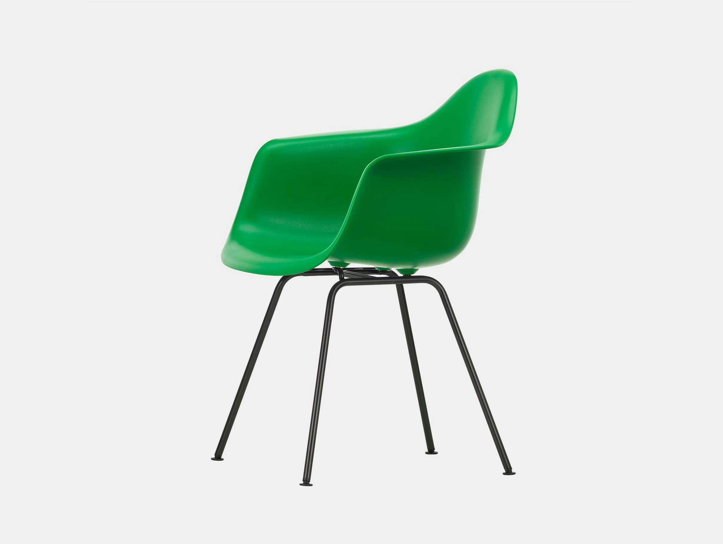 Vitra Eames Plastic Armchair DAX 42 Green Blk