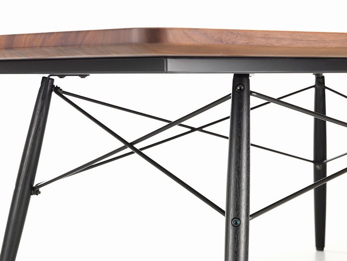 Vitra Eames Coffee Table Walnut Detail Charles And Ray Eames